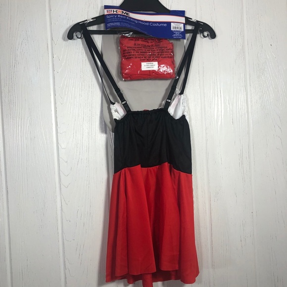 Red Riding Hood Adult Costume 10 12 14 NEW - Picture 3 of 7